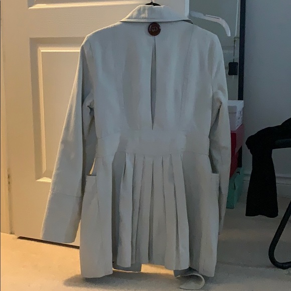 Trovata light grey trench coat - Picture 4 of 5